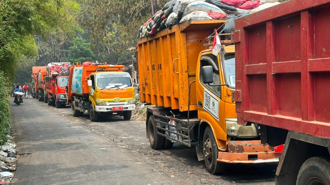 TPA Galuga Kembali Beroperasi, Titik Api Masih Dipantau Petugas