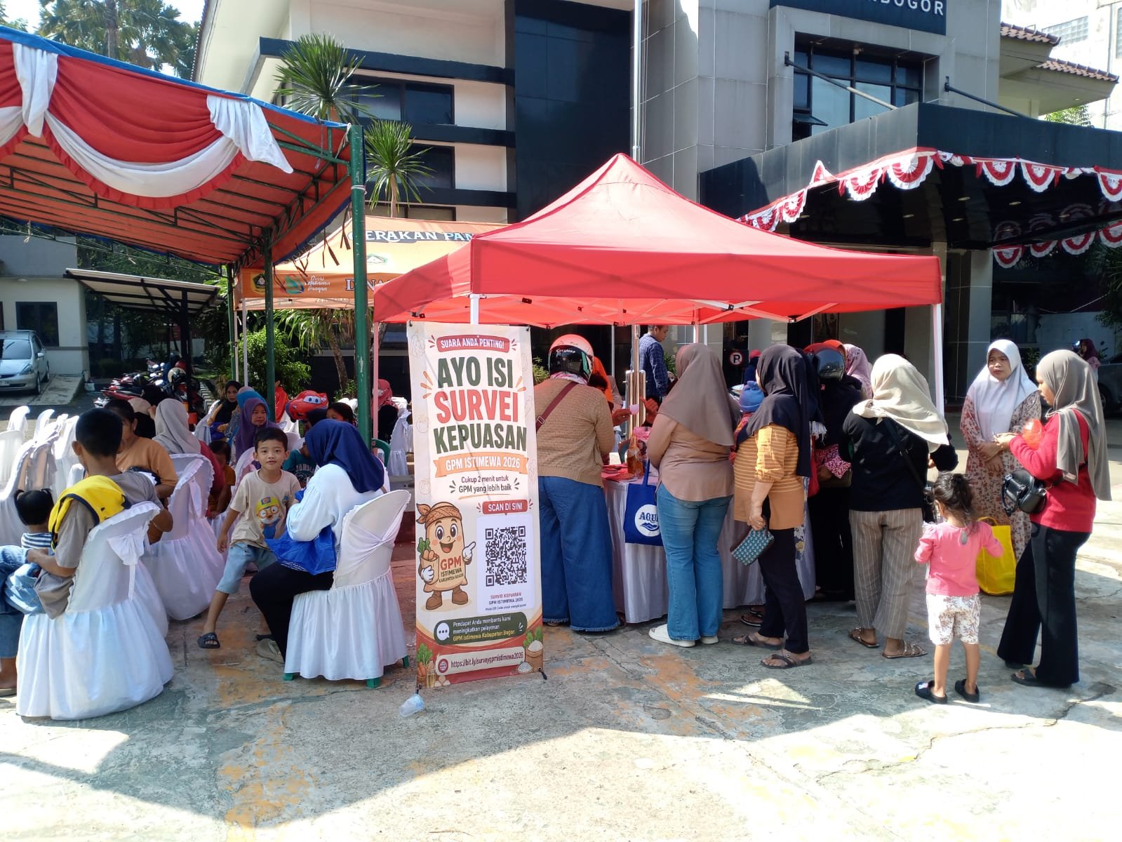 Gerakan Pangan Murah di Citeureup Diserbu Warga, Harga Sembako Lebih Terjangkau
