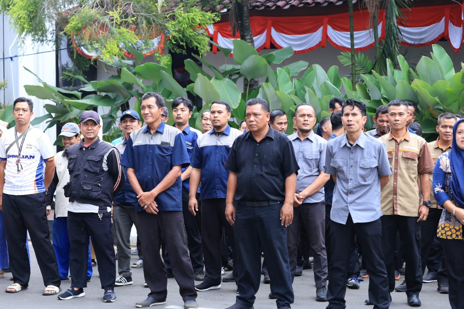 One Day Freedom Pemkab Bogor, ASN Gantikan Tugas Petugas Kebersihan dan Security