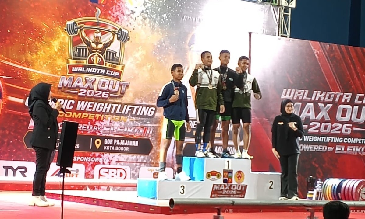Angkat Besi Cibinong Raya Raih 4 Perunggu di Max Out Cup