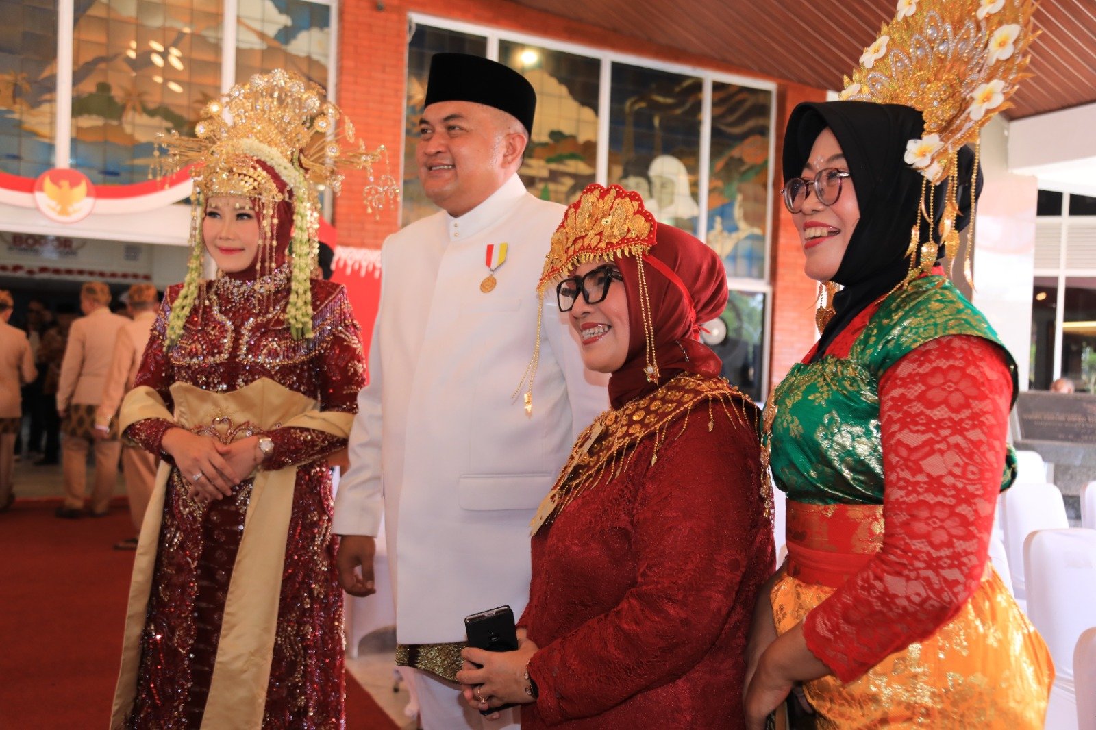 Pakaian Adat Warnai HUT ke-81 RI di Kabupaten Bogor, Pesan Persatuan Makin Kuat