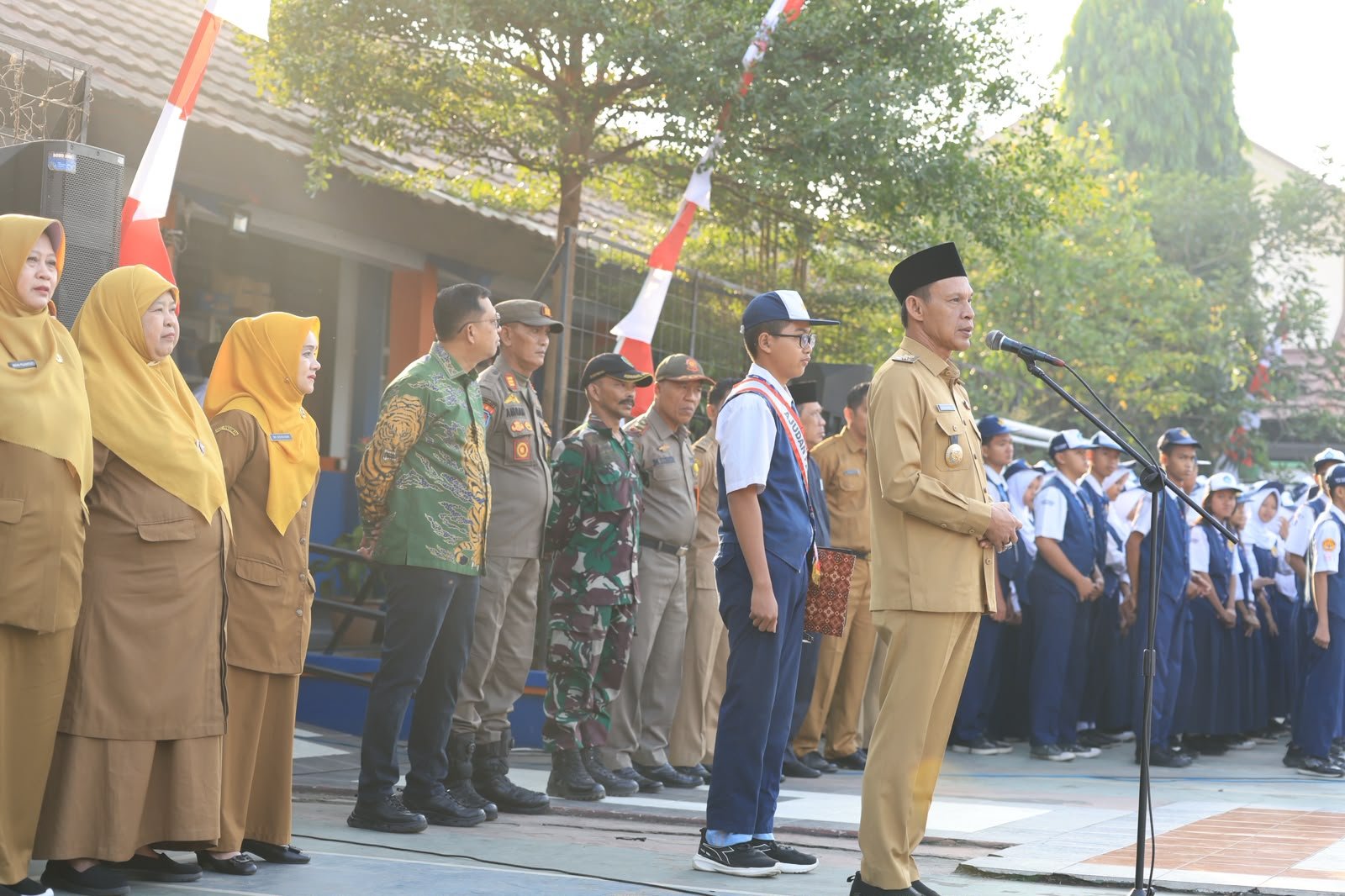 Kami Mendengar di Cileungsi, Jaro Ade Ajak Siswa Jauhi Tawuran dan Perkuat Karakter