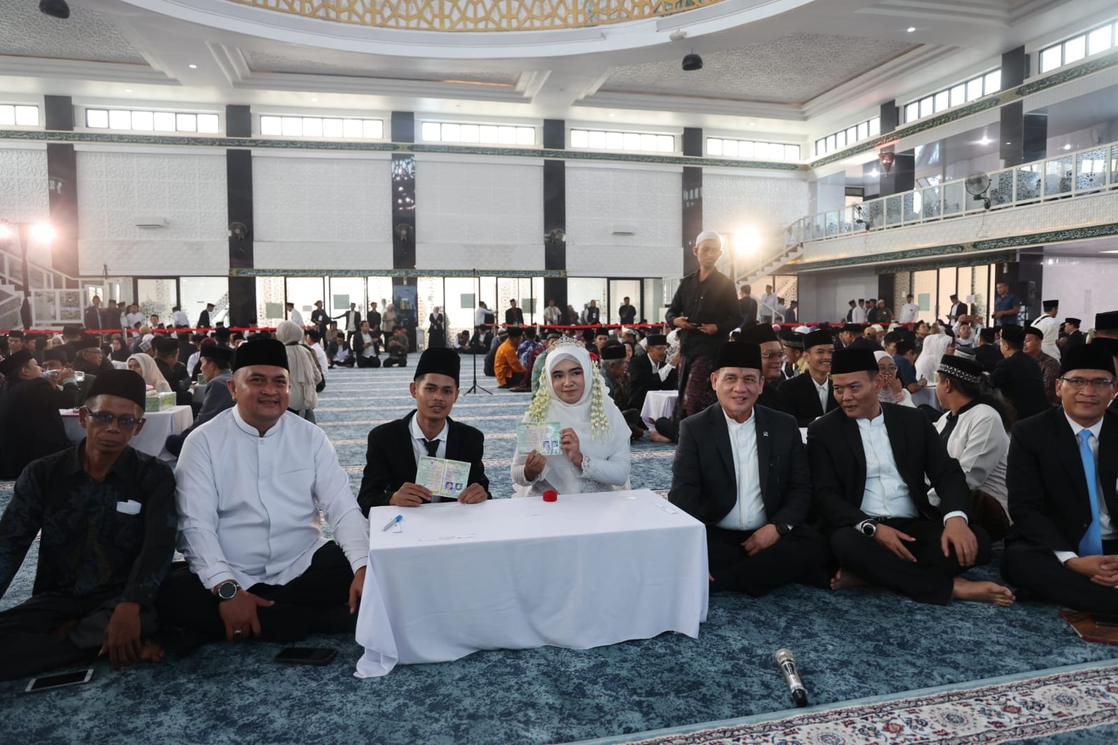 Puluhan Pasangan Ikuti Nikah Massal di Bogor, Bupati dan Wamenag Beri Pesan Penting