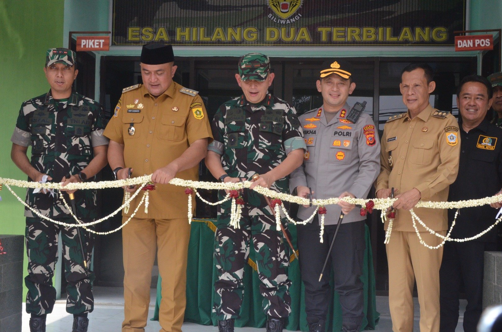 Bupati Rudy Susmanto Resmikan Pos Koramil Megamendung, Perkuat Keamanan Wilayah