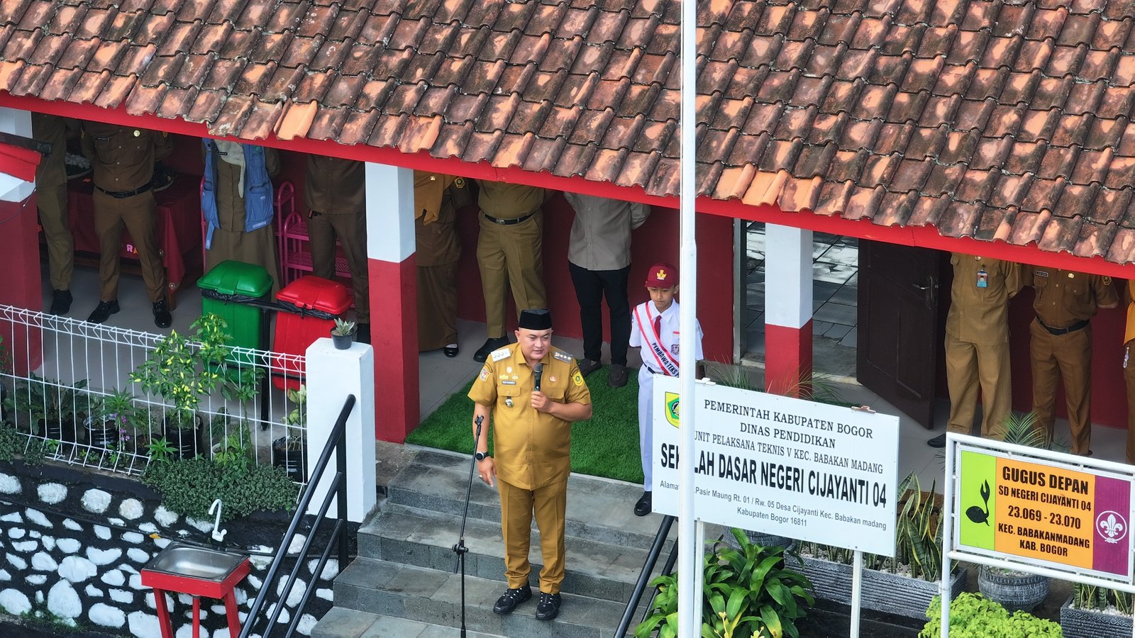 Bupati Bogor Pantau SDN 04 Cijayanti, Pastikan MBG dan Pendidikan Berjalan