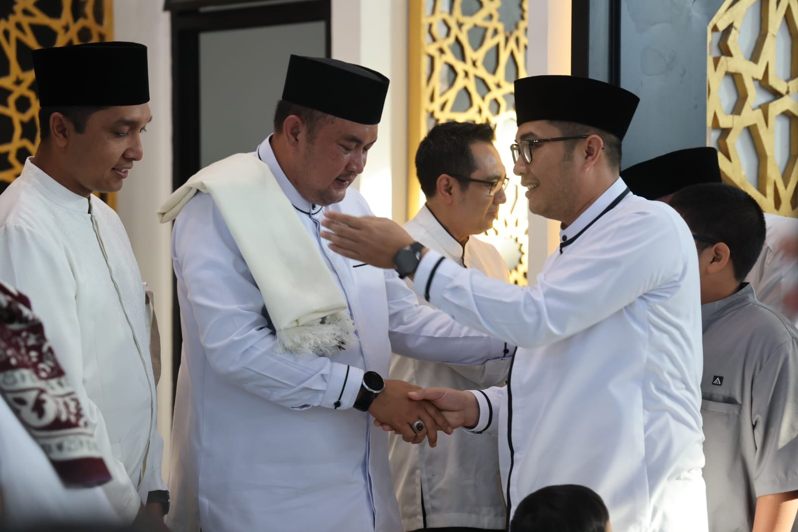 Ketua DPRD Sastra Winara dan Bupati Bogor Rudy Susmanto Shalat Idul Adha Bersama Warga