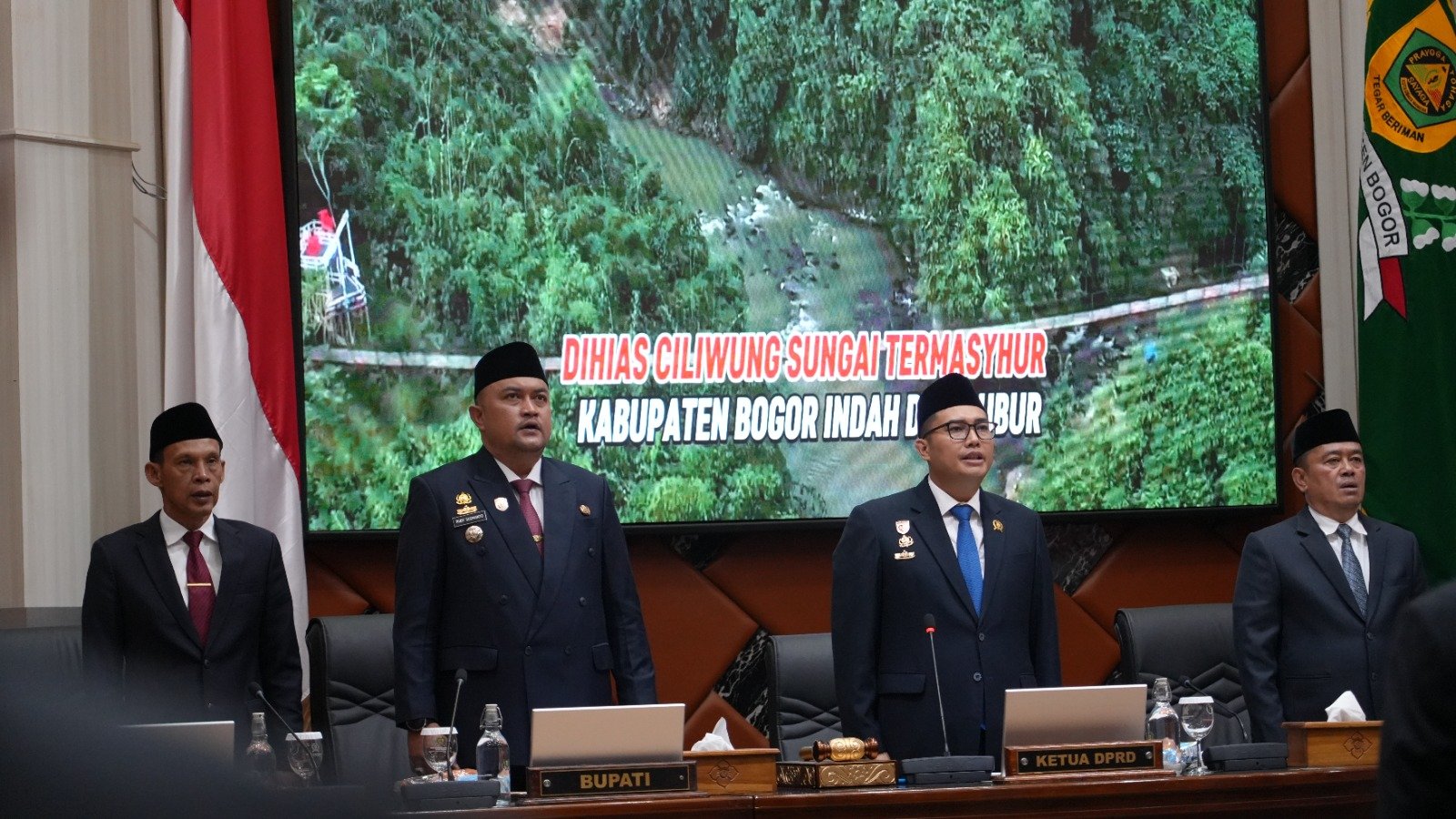 Pemkab Bogor dan DPRD Tetapkan LKPJ 2025 dan Bahas Raperda Adat