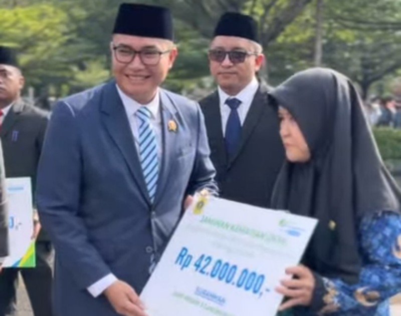 Hardiknas 2026, Ketua DPRD Sastra Winara Ajak Semua Pihak Bersatu Majukan Pendidikan