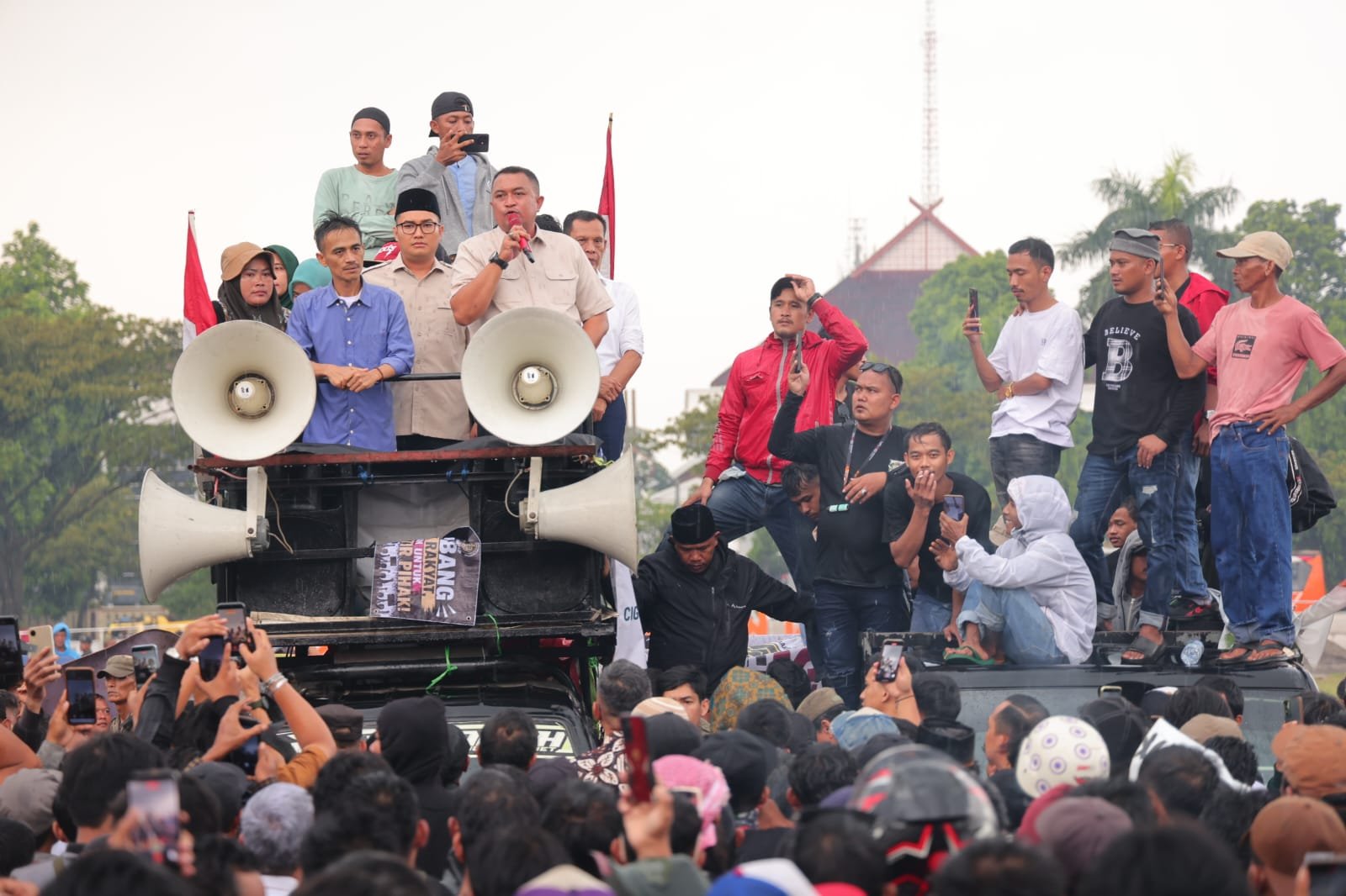 Ribuan Warga Demo Tambang, Rudy Susmanto Turun Tangan Kawal Aspirasi ke Pemprov Jabar