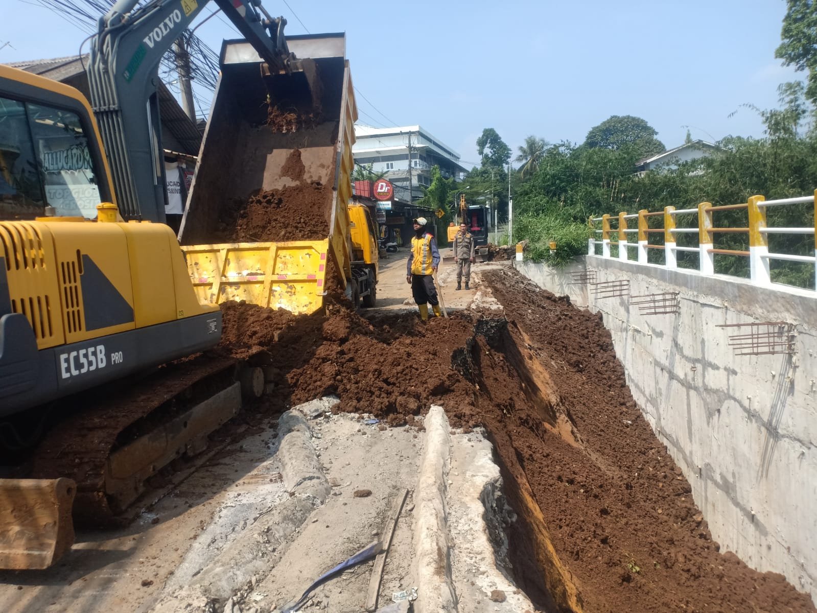Perbaikan Jalan Longsor Cikampak-Gunung Bunder Dikebut, Akses Warga Segera Normal