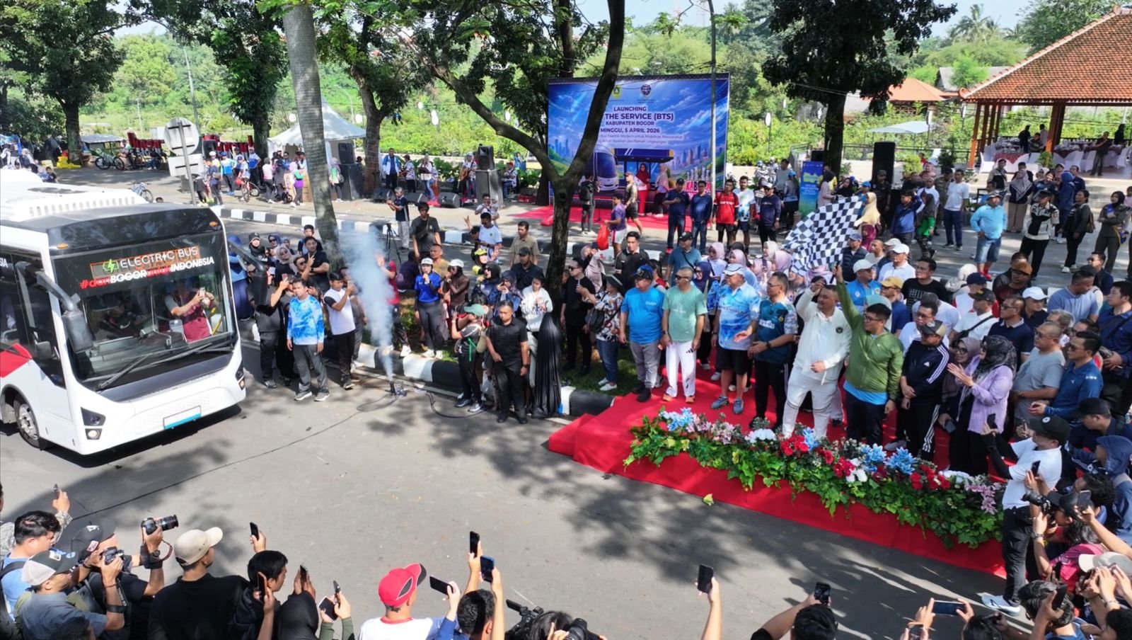 Rudy Susmanto Luncurkan Bus Listrik Gratis, Transportasi Ramah Lingkungan Bogor Dimulai