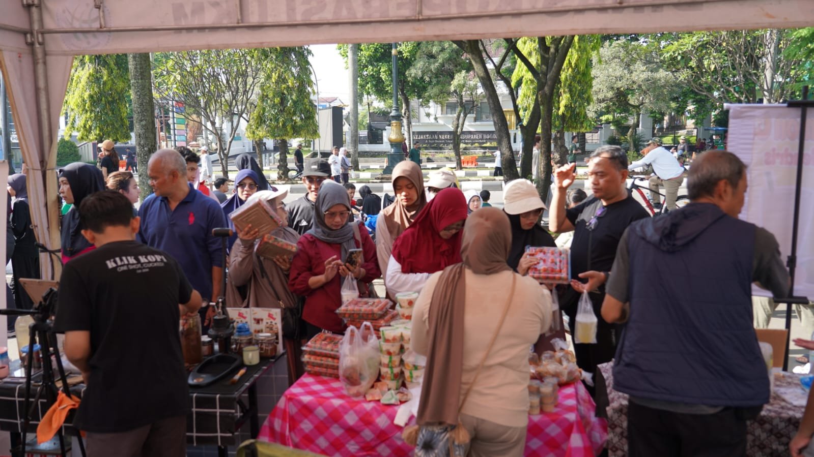 CFD Tegar Beriman Dongkrak UMKM, Langkah Bupati Bogor Rudy Susmanto Gerakkan Ekonomi Rakyat