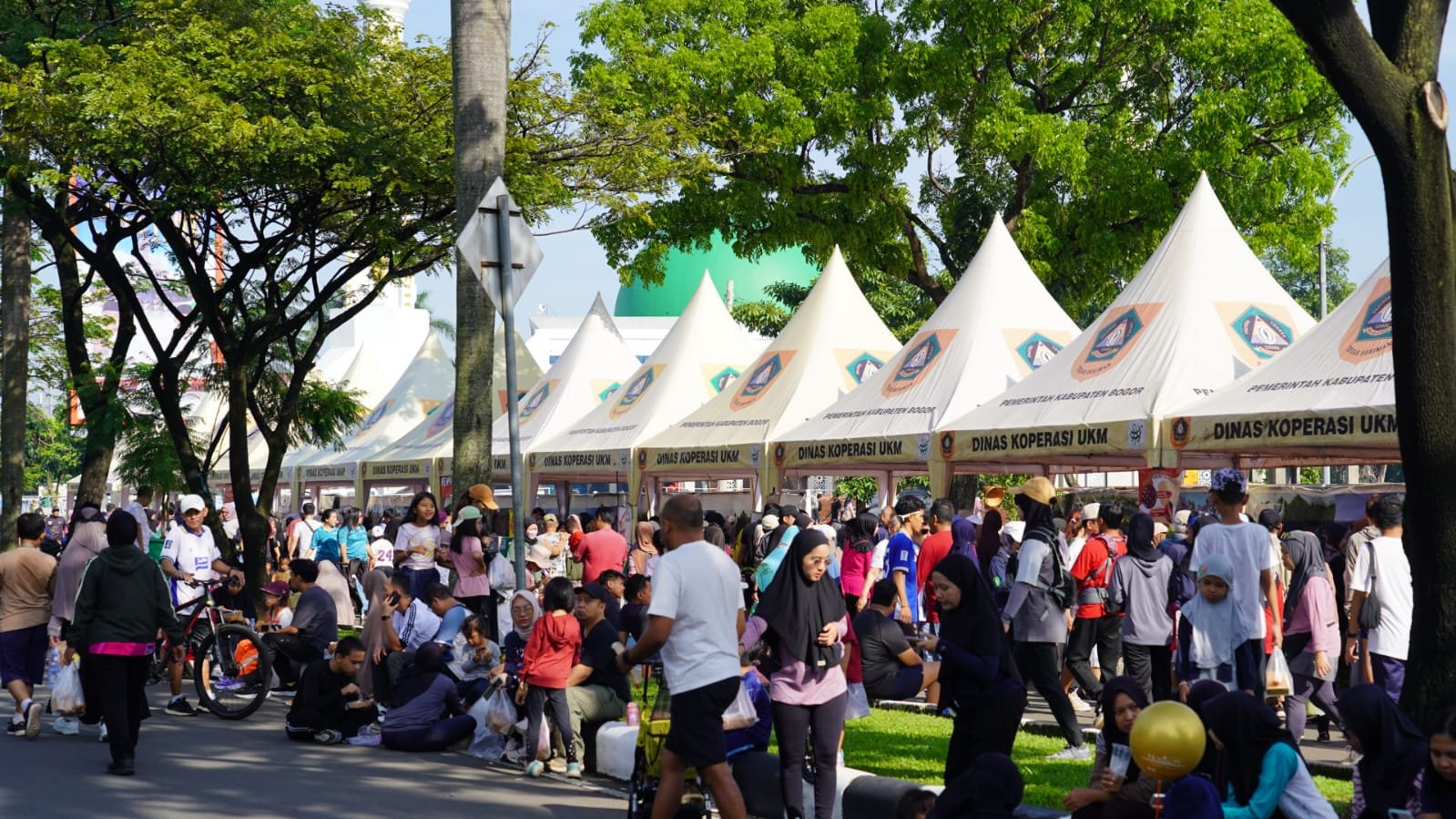 Diserbu Warga, CFD Tegar Beriman Bikin UMKM Bogor Panen Rezeki