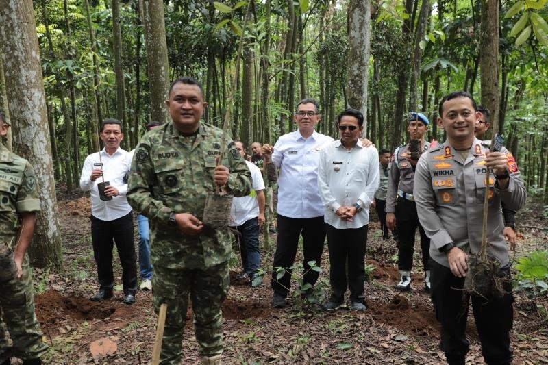 Komitmen Rudy Susmanto Menjaga Alam di Tengah Perubahan Iklim