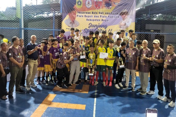 MGMP PJOK Sukses Gelar Turnamen Futsal dan Bola Voli Kadisdik Cup 2024