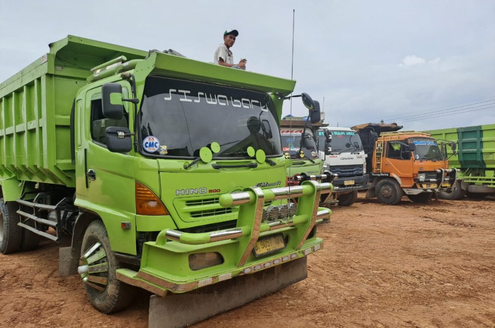 Kantong Parkir Truk Tambang Mulai Digunakan, Pj Bupati: Selanjutnya Penegakan Hukum